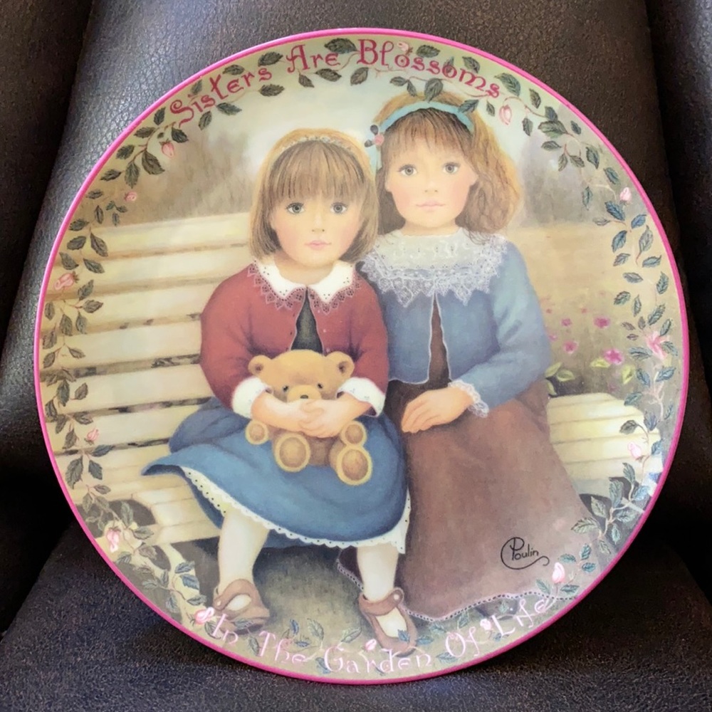 “Sisters Are Blossoms” plate